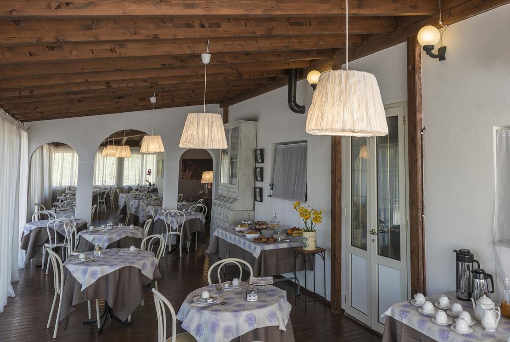 Hotel Il Cavallino Blu Volterra Ngoại thất bức ảnh